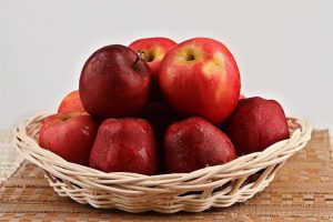 apples-1-768x512