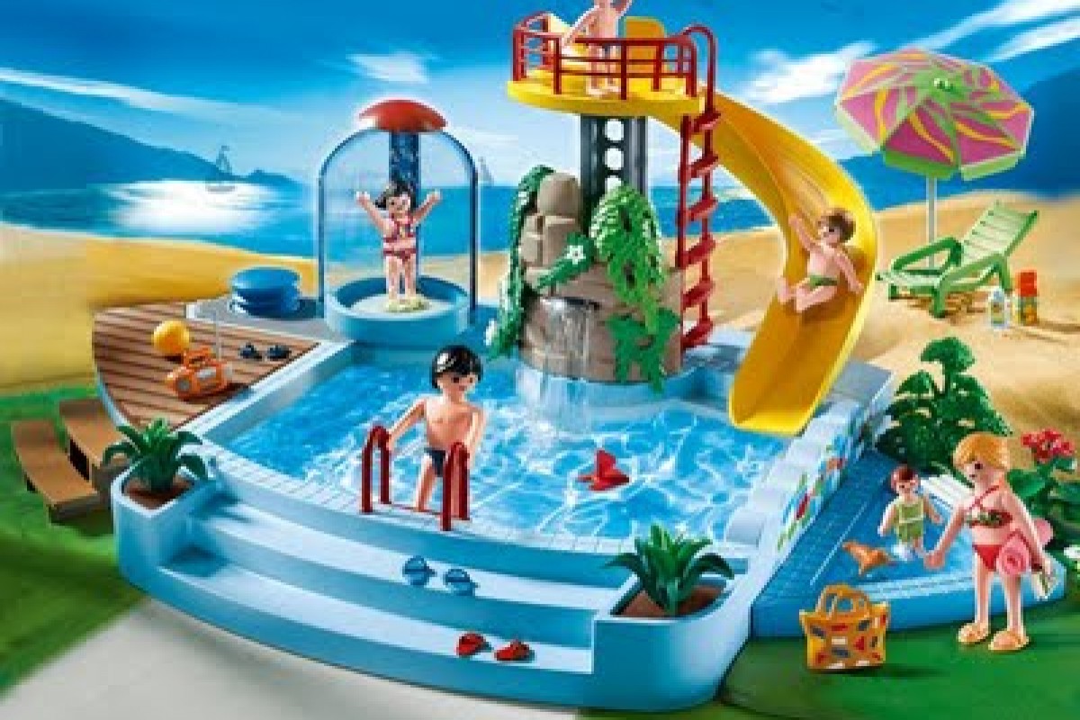 Πισίνα με νεροτσουλήθρα των Playmobil