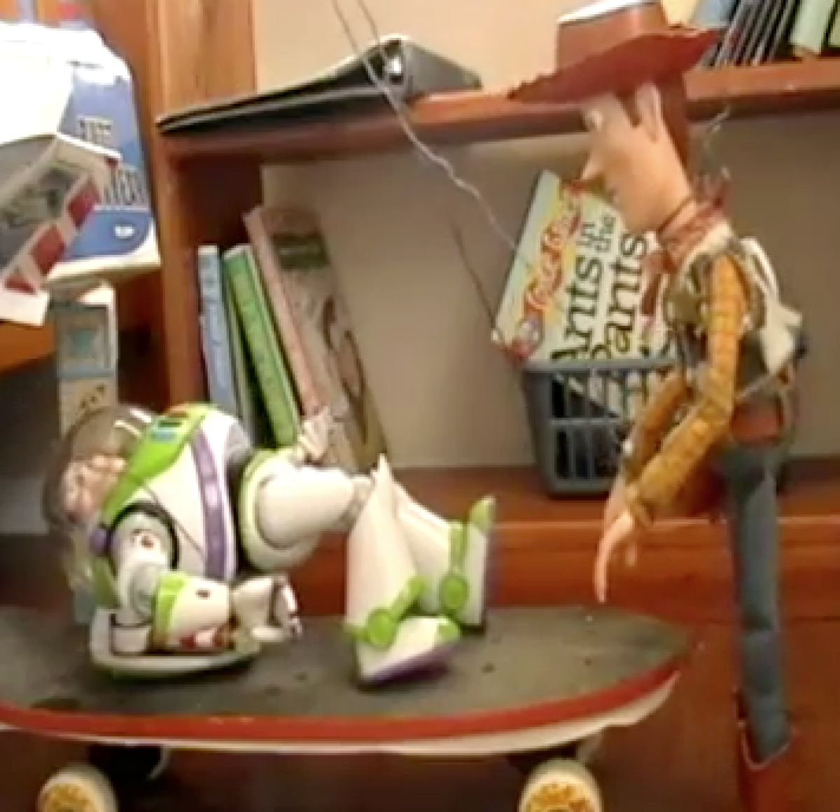 Το αγαπημενο Toy Story γυρισμένο με αληθινά παιχνίδια!