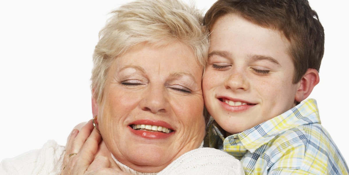 Ο πιο σημαντικός άνθρωπος στη ζωή σου είναι η γιαγιά σου. Εκείνη που σε μεγάλωσε: Τη θυμάσαι;