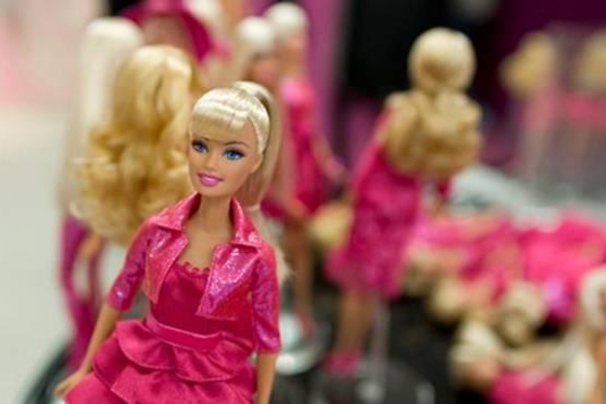 Γιατί δεν θα αγοράσω στην κόρη μου Barbie για τα Χριστούγεννα