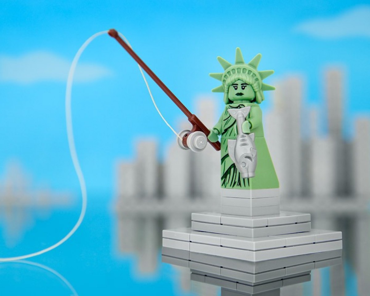 Μπαμπάς δημιουργεί τις 50 πολιτείες των ΗΠΑ με LEGO