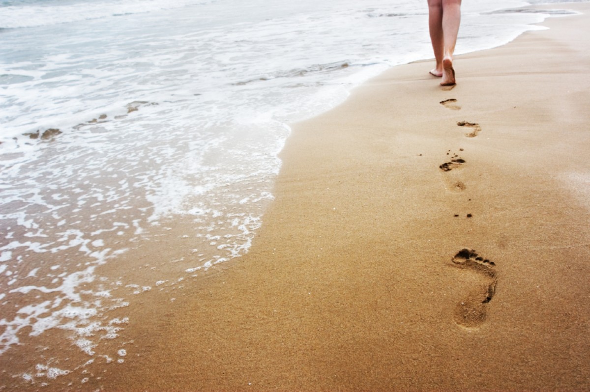 Περπατήστε στην άμμο! Κάνει… καλό!