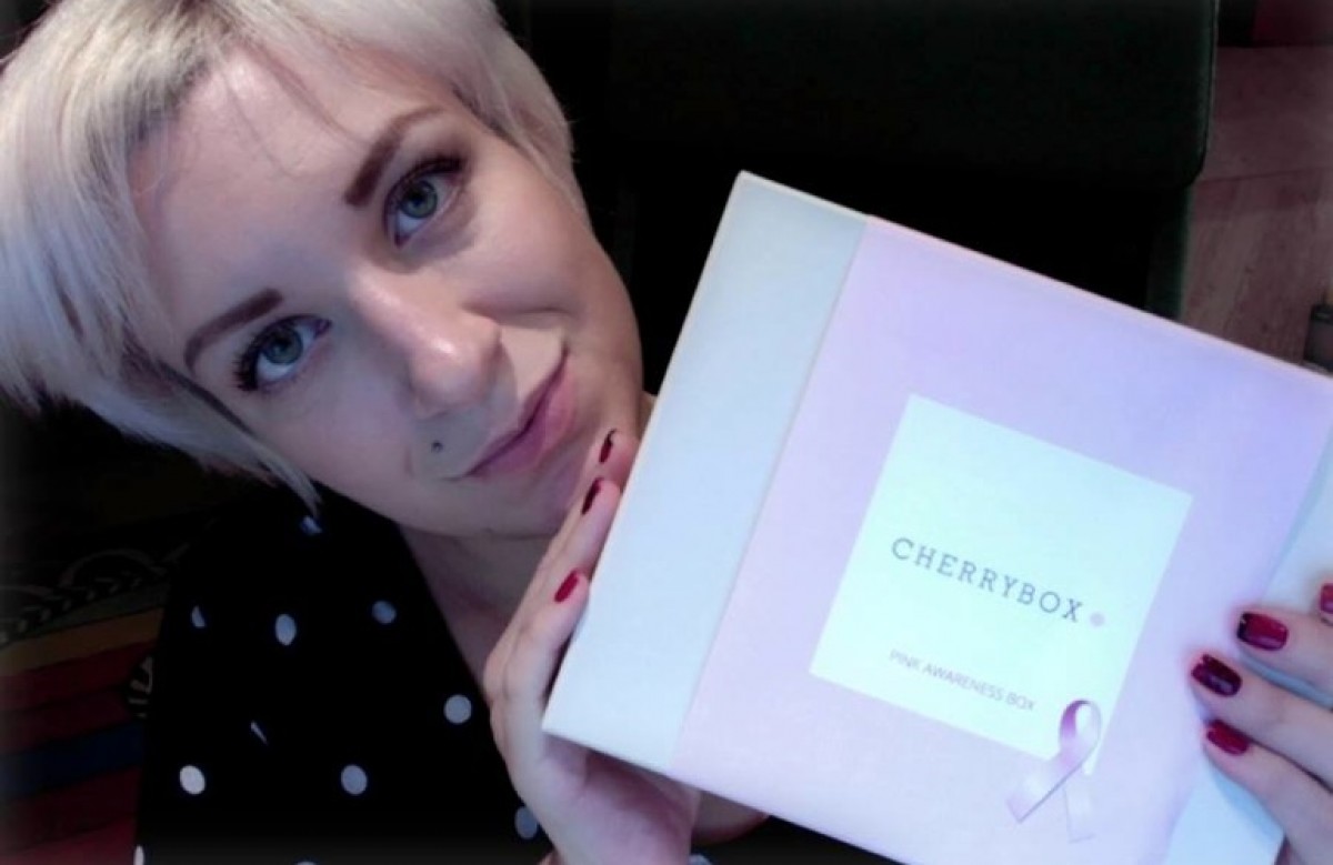 Pink Awareness Box: ένα κουτί γεμάτο υπέροχα προϊόντα και για έναν πολύ καλό σκοπό!