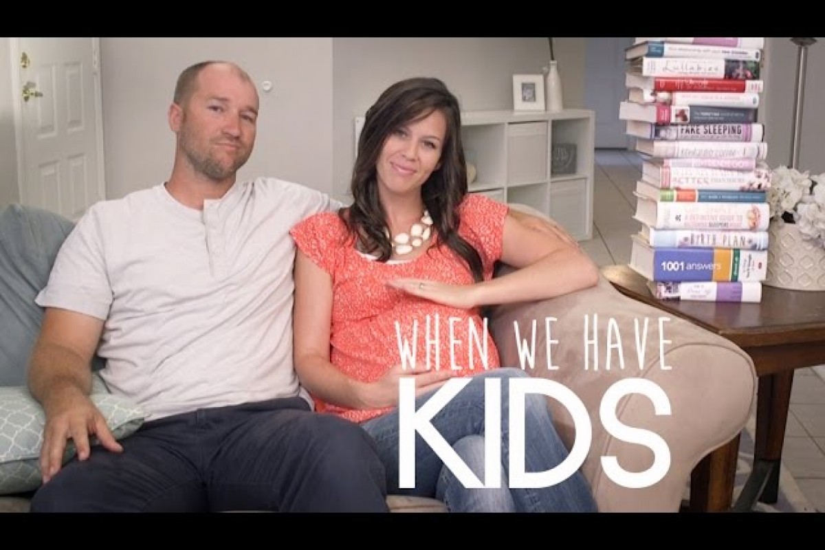 [Βίντεο] Αυτοί οι γονείς φαίνεται να ξέρουν τα πάντα για ένα μωρό… προτού γεννηθεί