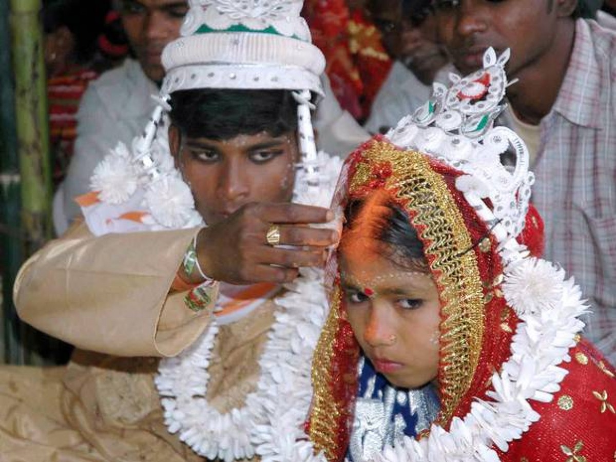 Ποια είναι η μικρότερη ηλικία στην οποία επιτρέπεται ο γάμος ανά τον κόσμο;