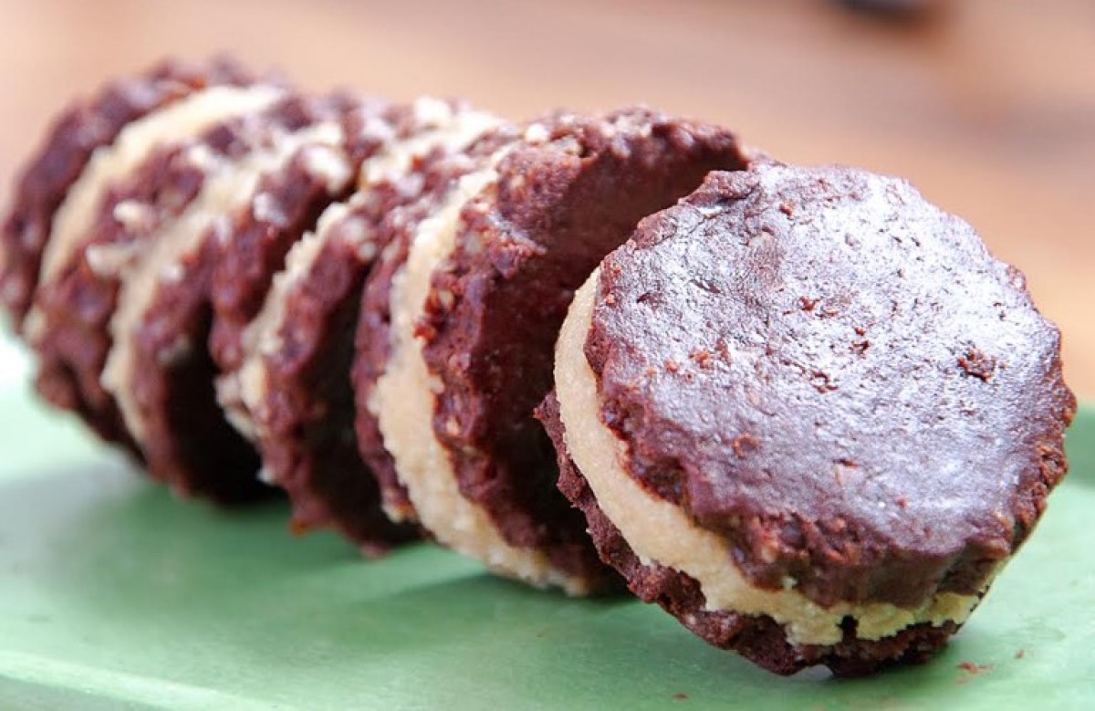 Σπιτικά μπισκότα Oreo χωρίς ζάχαρη, γλουτένη και ψήσιμο