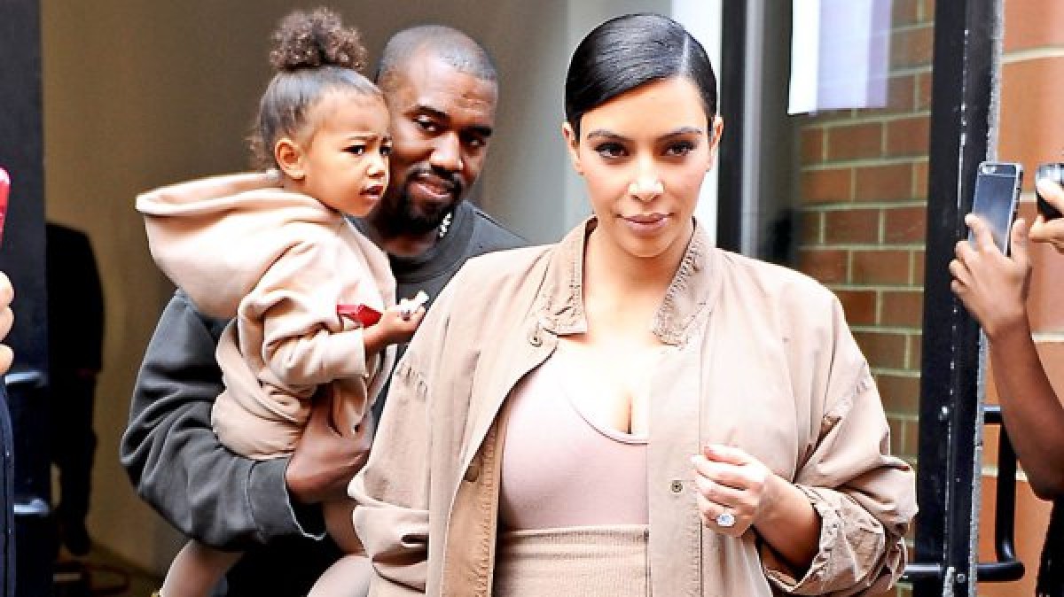 Η Kim Kardashian έφερε στον κόσμο το δεύτερο παιδί της με φυσικό τοκετό
