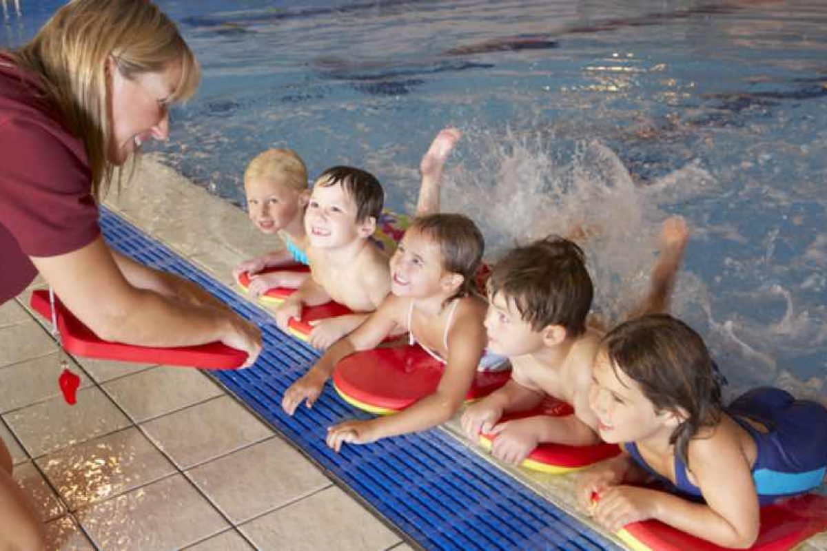 Υποχρεωτικά μαθήματα κολύμβησης στα δημοτικά σχολεία τη νέα σχολική χρονιά