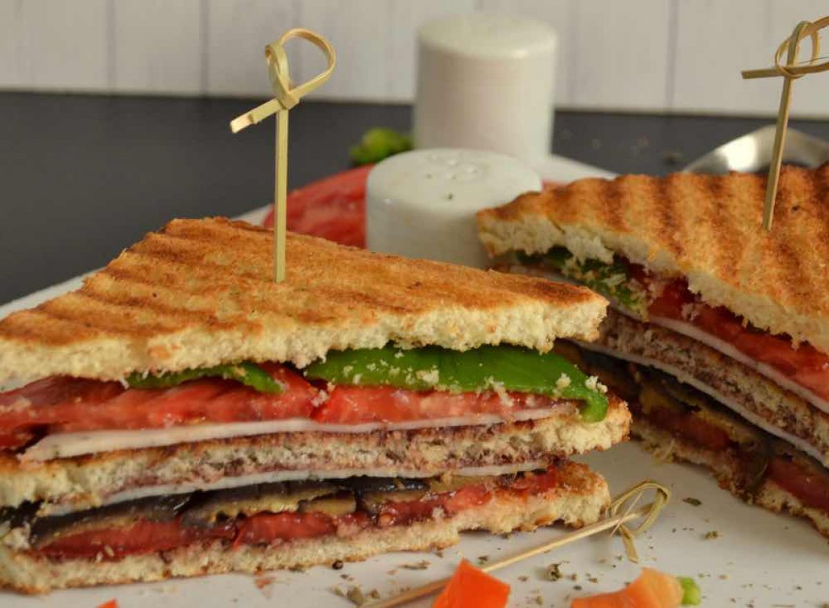 Μεσογειακό κλαμπ σάντουιτς!
