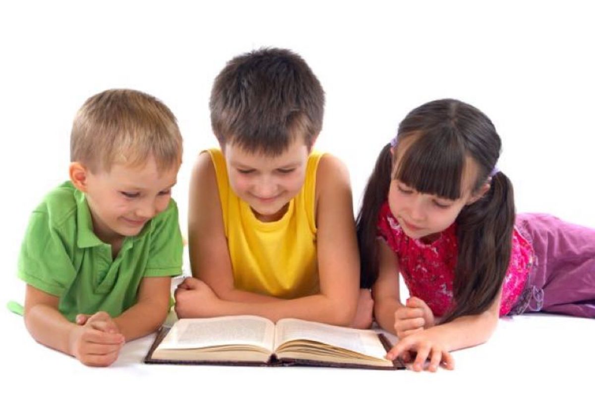 Τα βιβλία σ’ ένα σπίτι ανεβάζουν το μορφωτικό επίπεδο των παιδιών
