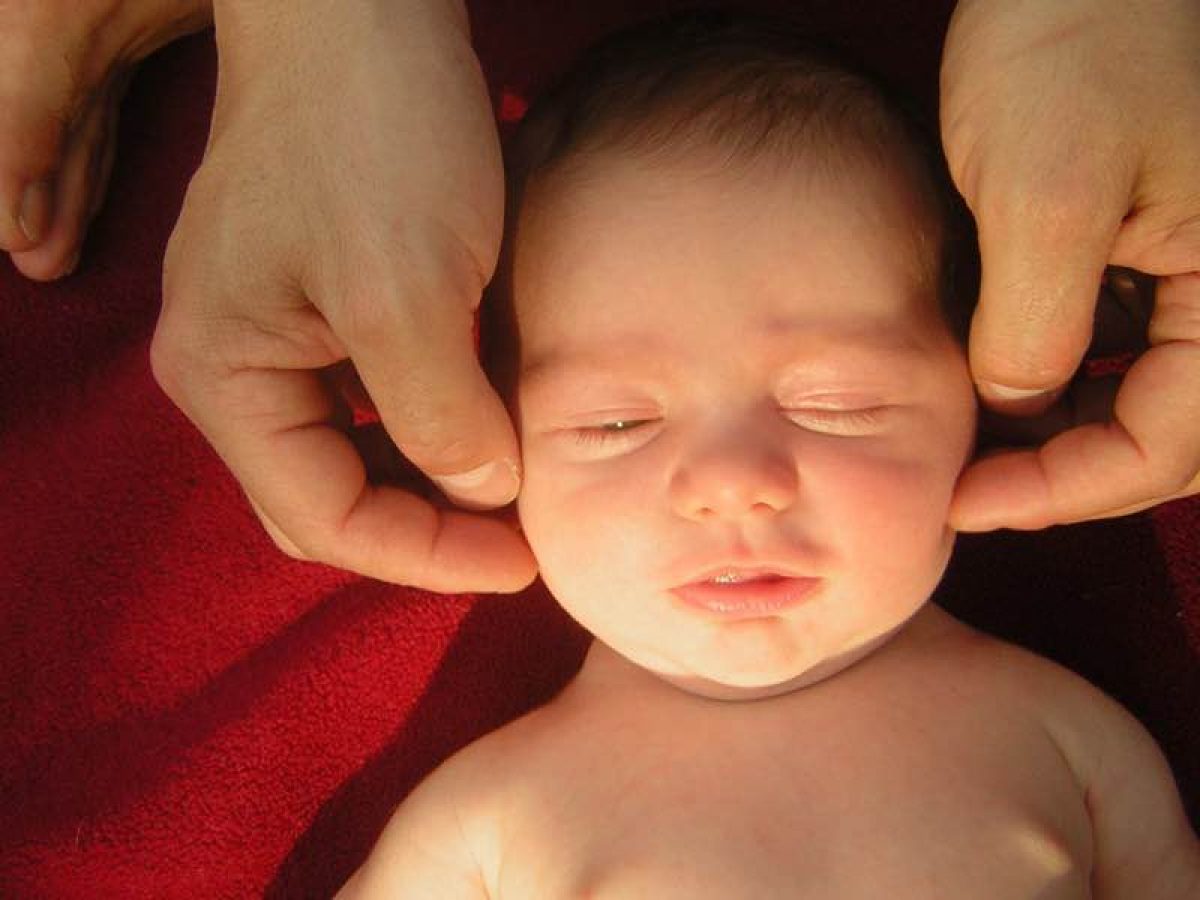 Πώς η φωνή της μητέρας διαμορφώνει τον εγκέφαλο του μωρού της