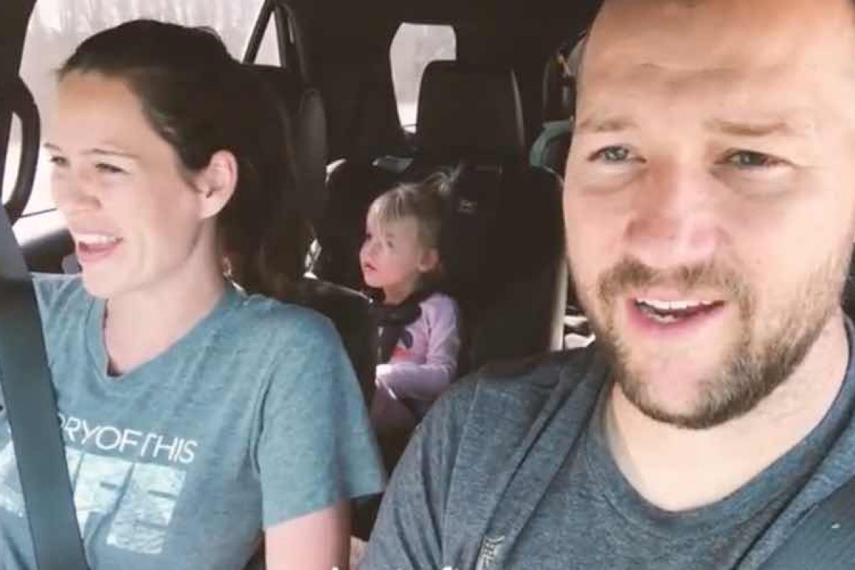 Βίντεο: Πώς είναι το ταξίδι με αυτοκίνητο όταν έχεις παιδιά