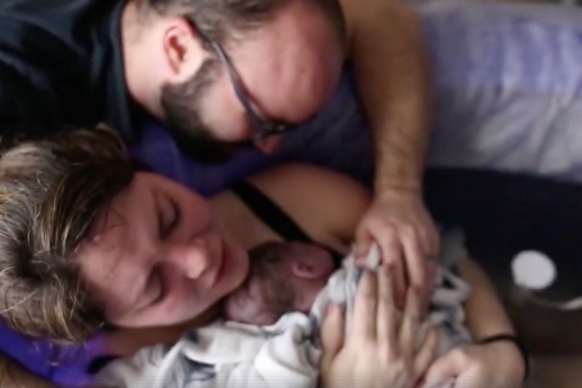 Βίντεο: κάθε γέννα, μια δυνατή, μοναδική ιστορία!