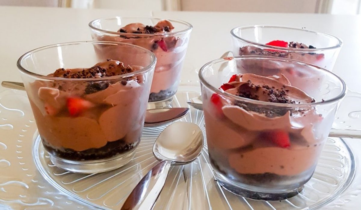 Oreo Cookies Trifle με φράουλες!