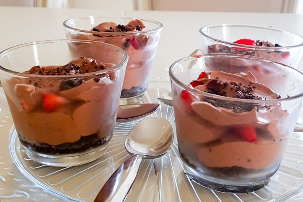 Oreo Cookies Trifle με φράουλες!
