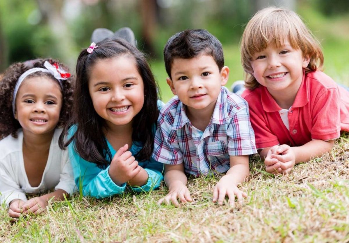 4 εχέγγυα για μια ευτυχισμένη παιδική ηλικία