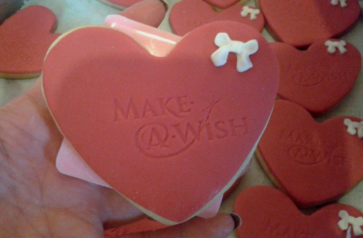 Make-A-Wish Cookie: πώς μερικά πασχαλιάτικα μπισκότα μπορούν να κάνουν κάποια παιδιά ευτυχισμένα!