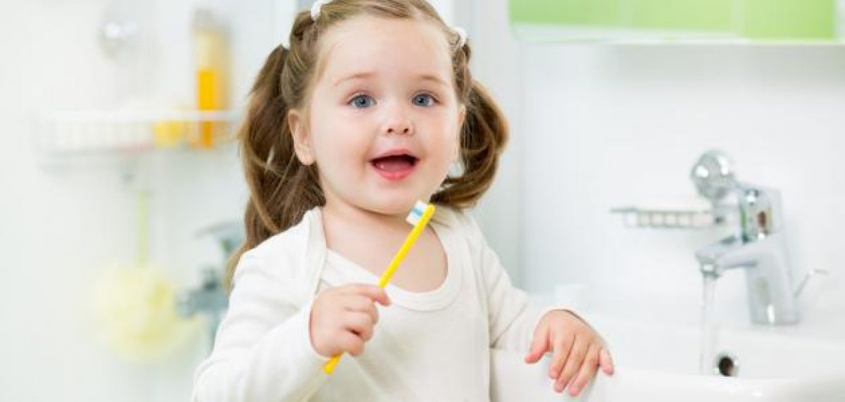 Πώς θα προστατεύσουμε τα δόντια των παιδιών