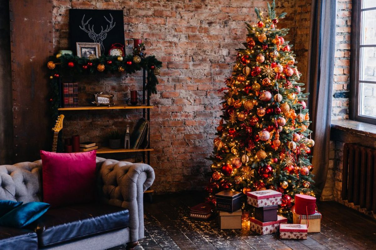 7 Στολισμένα Χριστουγεννιάτικα Δέντρα που θα σε κάνουν να ανυπομονείς!