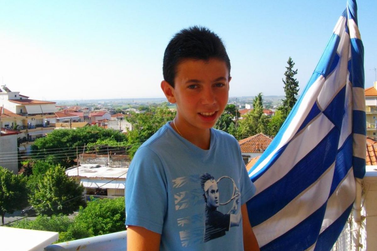 Έλληνας μαθητής από τα Γιαννιτσά βγήκε πρώτος σε Παγκόσμιο Διαγωνισμό Έκθεσης και σας την παρουσιάζουμε!!!