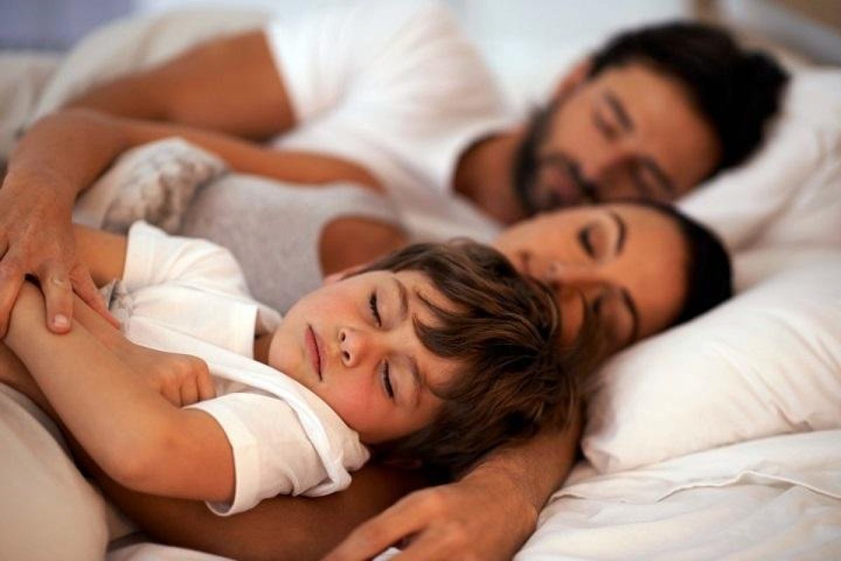 Επιτρέπουμε στο παιδί μας να κοιμηθεί στο κρεβάτι μας;
