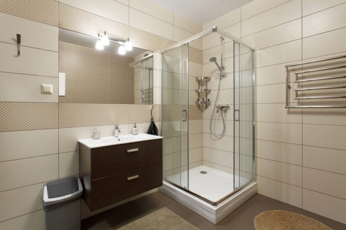 5 εύκολες λύσεις για τον εξαερισμό ενός μπάνιου χωρίς παράθυρα!