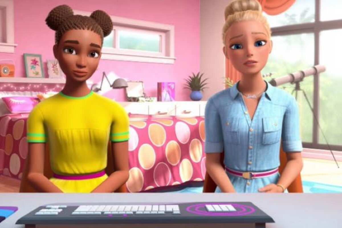 Η Barbie και η Nikki μιλούν στα παιδιά για τον ρατσισμό σε ένα viral βίντεο