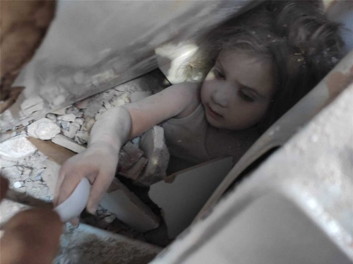 Σεισμός – Τουρκία: Το θαύμα της ζωής – Απεγκλωβίστηκε 4χρονη μετά από 91 ώρες κάτω από τα συντρίμμια!