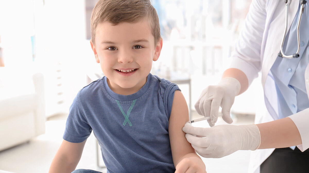 Εμβόλια: Η απαραίτητη άμυνα για κάθε παιδί
