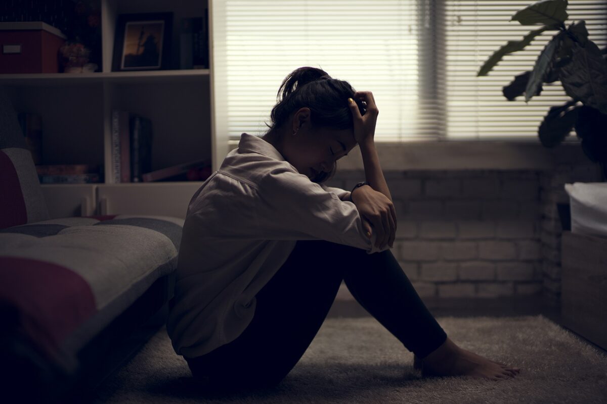 Η κατάθλιψη μπορεί να έχει και σωματικά συμπτώματα; Πώς γνωρίζω αν ο πόνος συνδέεται με κατάθλιψη;