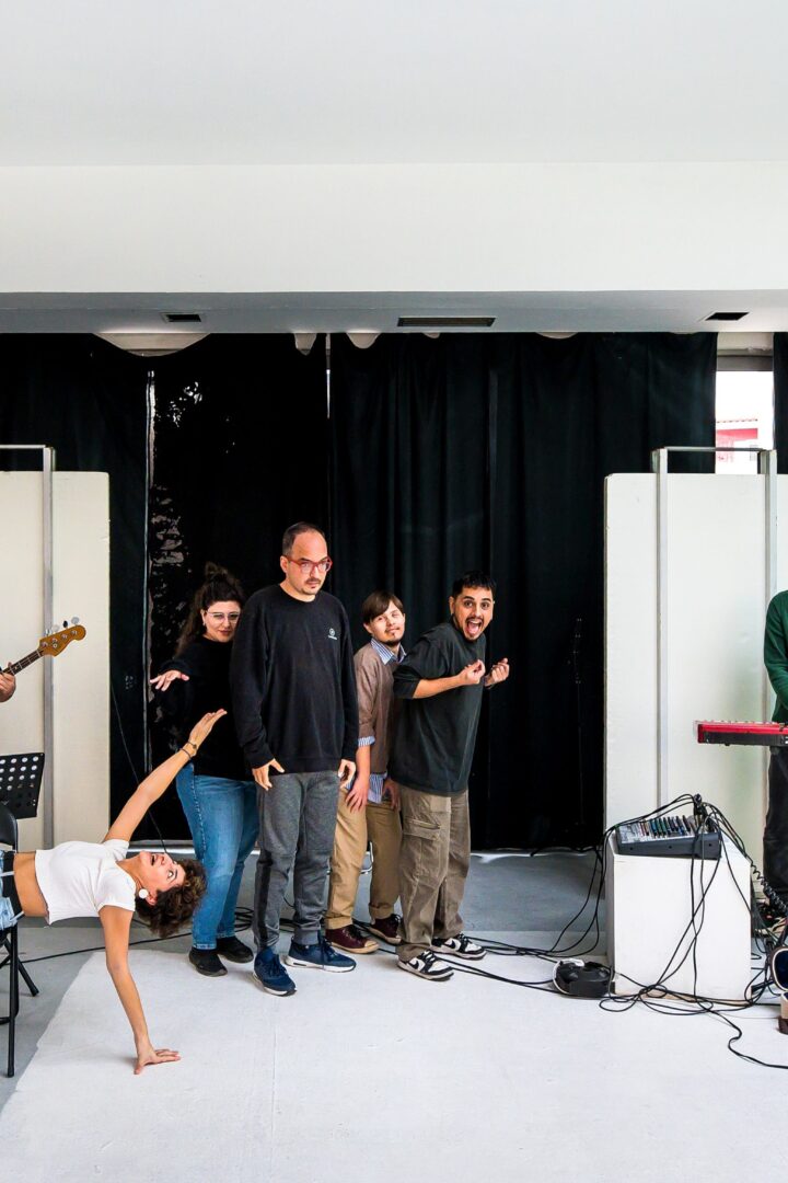 Χριστουγεννιάτικες Ιστορίες στον Φάρο – Οι Ταχυδρόμοι του Άι Βασίλη